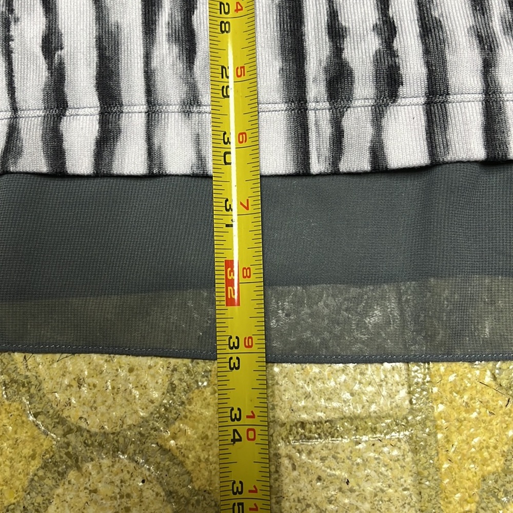 EUC Vera Wang long top - Picture 12 of 15